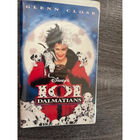 Pre-Owned - VHS - 101 Dalmatians - Picture 1 of 6